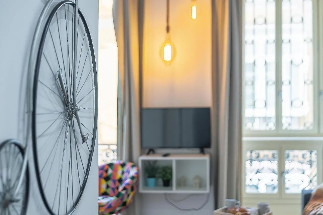 Deluxe Larios Malaga Center Apartment 0*,